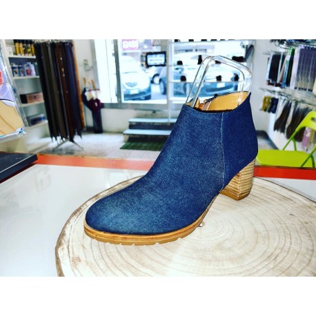 Stivaletto in jeans